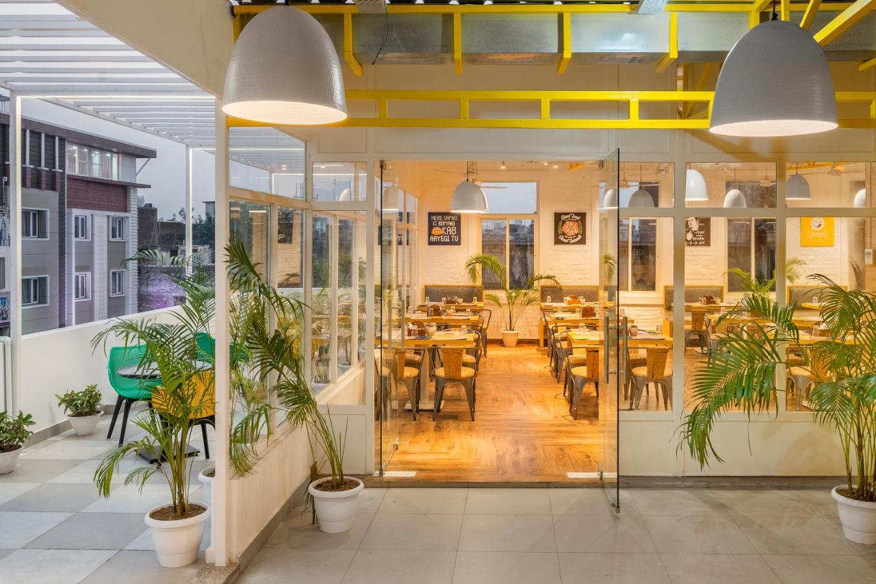 Bedzzz Varanasi By Leisure Hotels, 1 Km From Dashwasamedh Ghat Εξωτερικό φωτογραφία